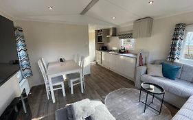 Luxe Chalet Veluwe Hoenderloo Airco, Wifi, Netflix